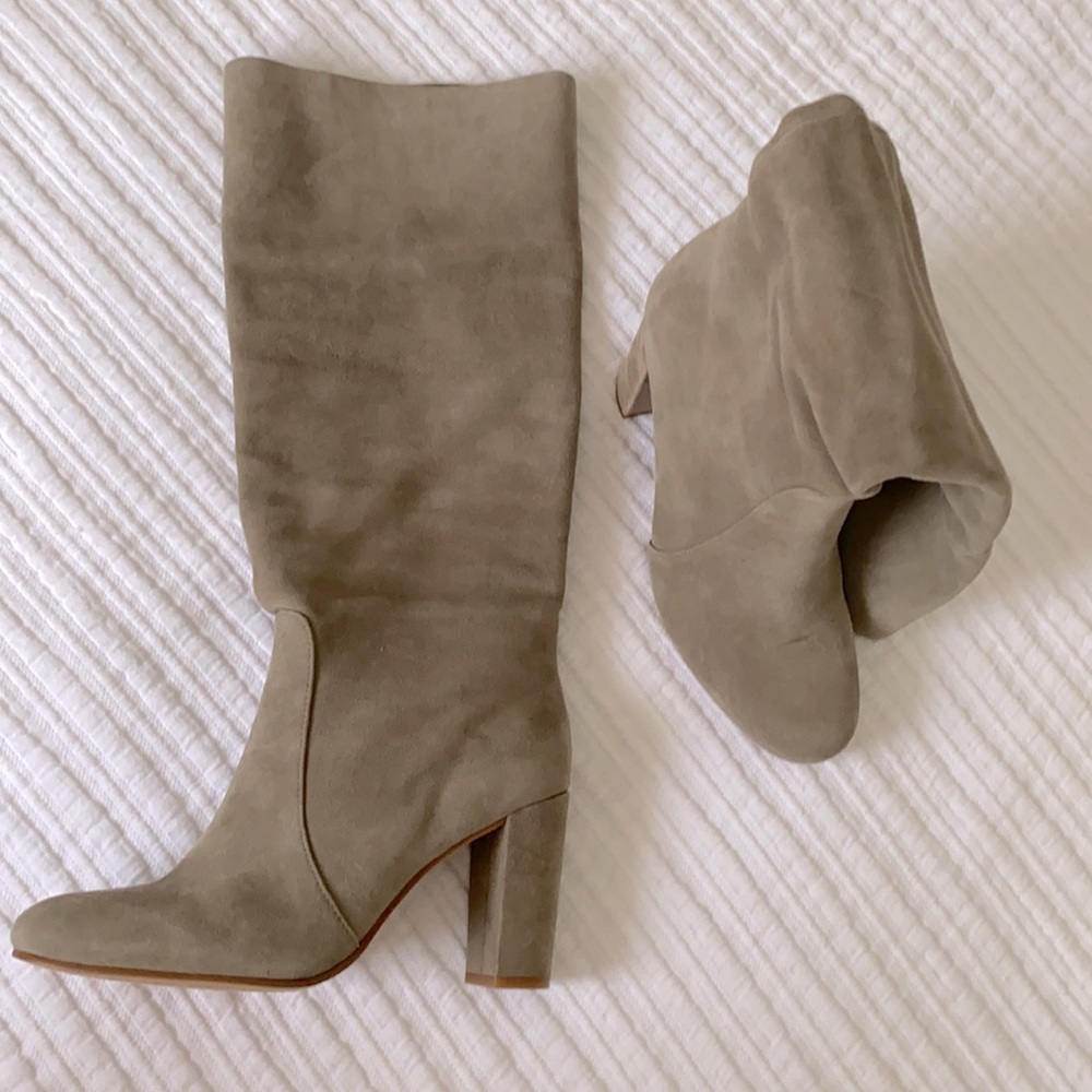 Vince Camuto Tan Heeled Boots Never Worn
